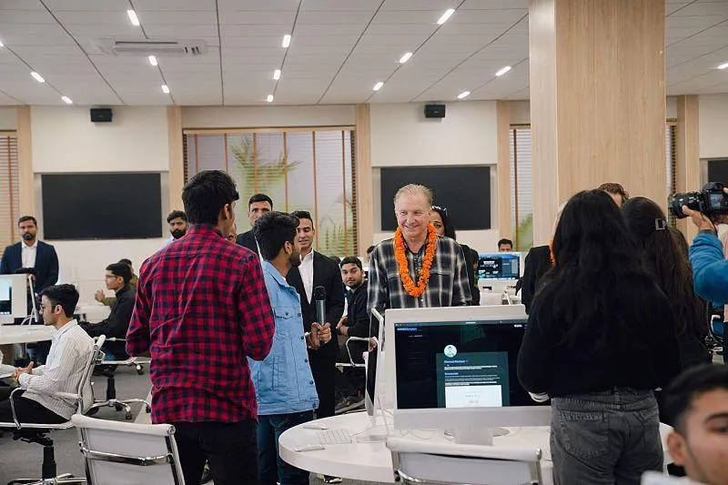 Presented to Apple Leadership